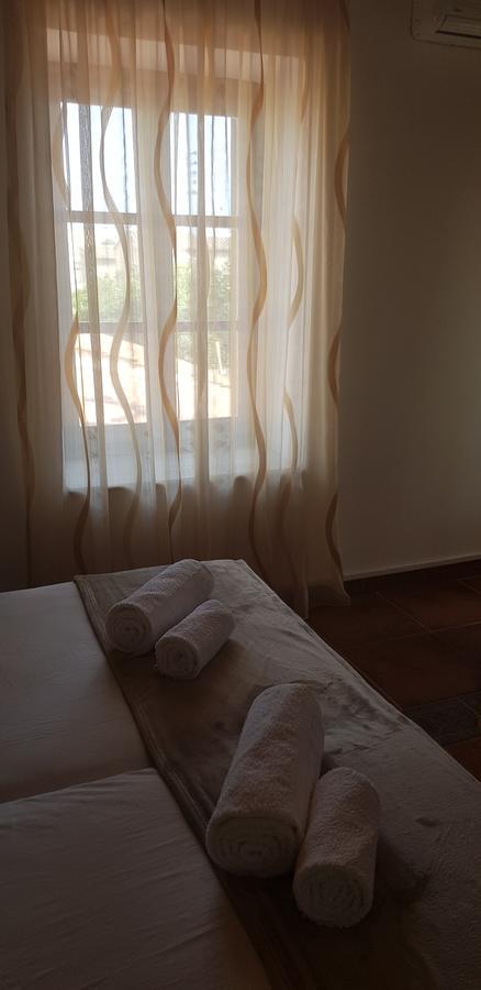 Villa Thermopilon Larnaca Extérieur photo